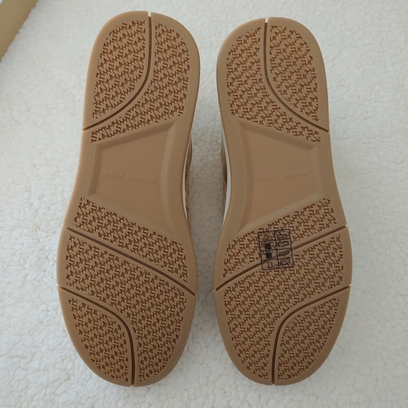 Michael Kors rebel metallic pale gold leather lace up sneakers. Size 7.5 - Picture 11 of 13